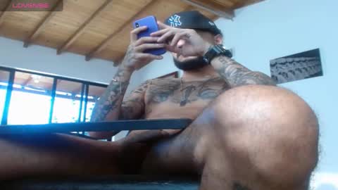 Snapshot of yio__cohen chatting on 01-29-25, 10:01 yio cohen online show from 01-29-25, 10:01