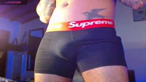 Snapshot of yio__cohen chatting on 02-05-25, 06:46 yio cohen online show from 02-05-25, 06:46