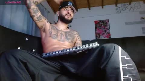 Snapshot of yio__cohen chatting on 09-10-25, 10:04 yio cohen online show from 09-10-25, 10:04