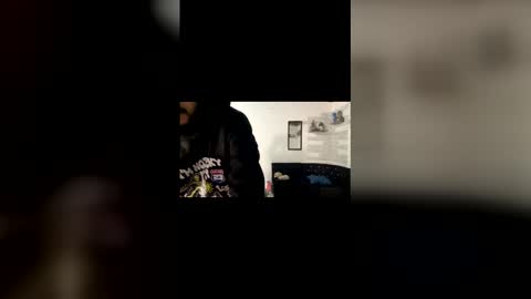 Snapshot of yio__cohen chatting on 12-22-25, 07:16 yio cohen online show from 12-22-25, 07:16