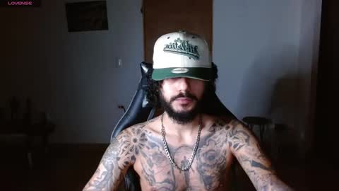 Snapshot of yio__cohen chatting on 02-10-26, 06:50 yio cohen online show from 02-10-26, 06:50