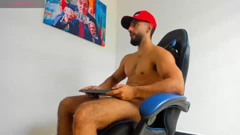 Yiyo online show from 07-02-26, 05:41