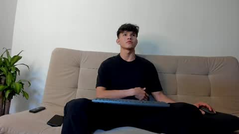yizus_bonz online show from 05-24-26, 06:02