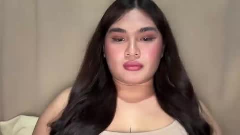 yllana love online show from 12-21-24, 05:40