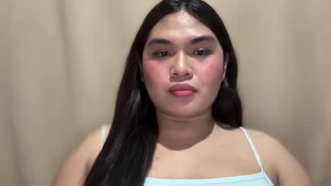 yllana love online show from 12-24-24, 10:39