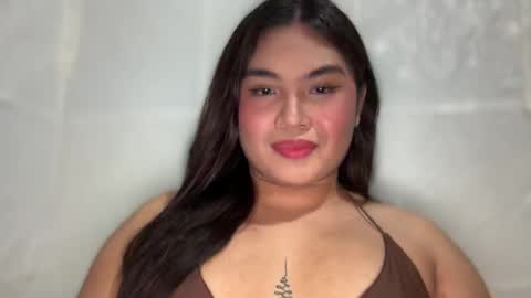 yllana love online show from 12-31-24, 10:37