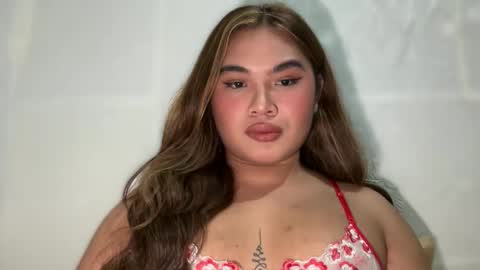 yllana love online show from 02-11-25, 05:50