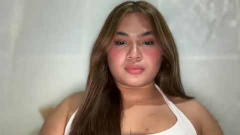 yllana love online show from 02-15-25, 03:06