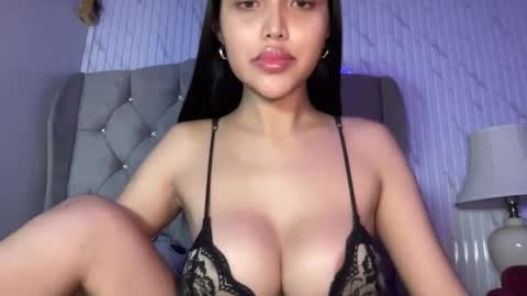 ylonagrae online show from 02-01-26, 06:23