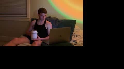 yngdesire1 online show from 12-17-25, 09:15