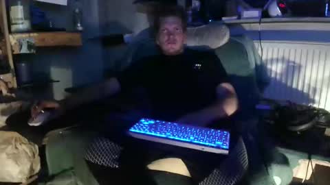 ynghotgerman92 online show from 11-21-25, 09:35