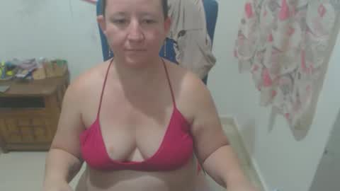 Snapshot of yohis_kiut25 chatting on 02-21-26, 12:00 yohis online show from 02-21-26, 12:00