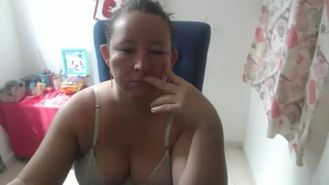 Snapshot of yohis_kiut25 chatting on 03-04-26, 04:24 yohis online show from 03-04-26, 04:24