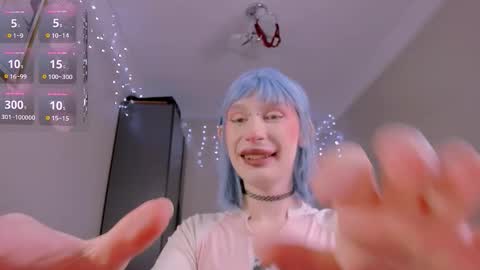 Mikaella - Mika online show from 02-11-26, 08:25