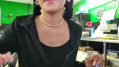 Snapshot of yoitshoney chatting on 05-19-26, 03:07 Yoitshoney online show from 05-19-26, 03:07