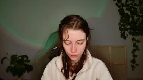 Snapshot of yoka_paradoxxx chatting on 10-24-25, 05:15 yoka_paradoxxx online show from 10-24-25, 05:15