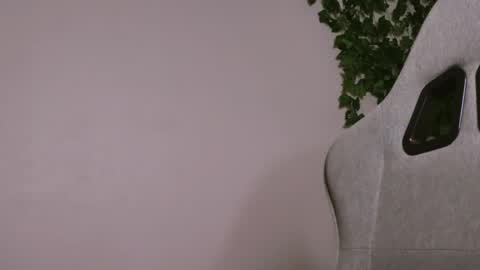 Snapshot of yoka_paradoxxx chatting on 12-02-25, 05:13 yoka_paradoxxx online show from 12-02-25, 05:13