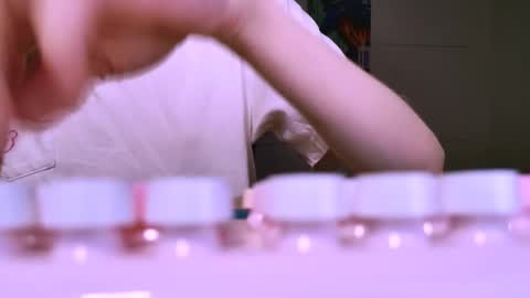 Snapshot of yoka_paradoxxx chatting on 12-04-25, 05:28 yoka_paradoxxx online show from 12-04-25, 05:28