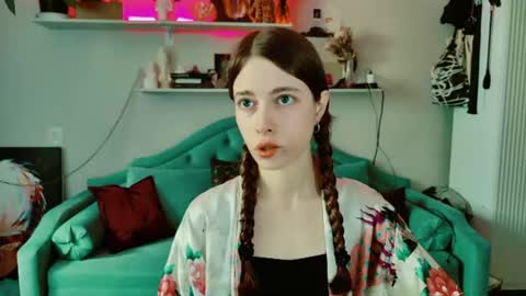 yoka_paradoxxx online show from 08-02-26, 10:46