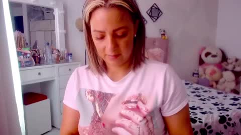 Snapshot of yokiko_daring chatting on 12-20-24, 02:27 yokiko online show from 12-20-24, 02:27