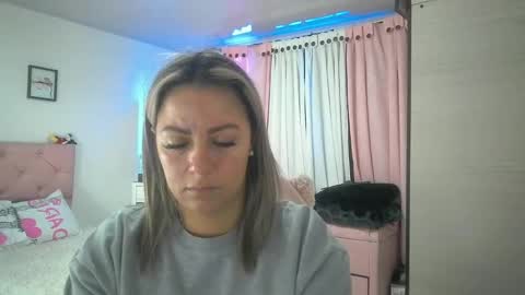 Snapshot of yokiko_daring chatting on 09-17-25, 02:30 yokiko online show from 09-17-25, 02:30