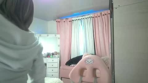 Snapshot of yokiko_daring chatting on 09-19-25, 02:18 yokiko online show from 09-19-25, 02:18
