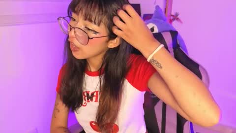 Snapshot of yommi_winx chatting on 12-05-25, 02:09 Yommi Winx online show from 12-05-25, 02:09