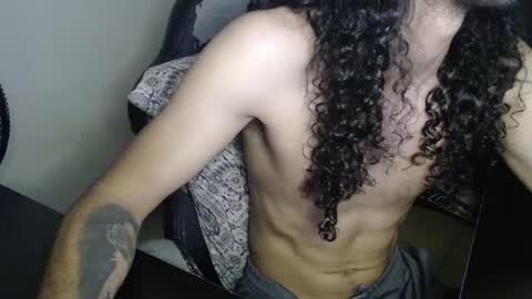 Snapshot of yong_malu67 chatting on 10-31-25, 12:00 YGN Malu online show from 10-31-25, 12:00