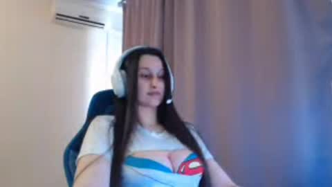 Sophie online show from 04-20-26, 02:09