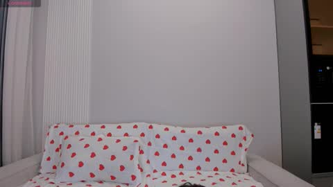 yoon_shin online show from 11-15-25, 04:43