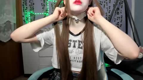 Snapshot of yoonhee_ki chatting on 03-26-26, 03:28 yoonhee_ki online show from 03-26-26, 03:28