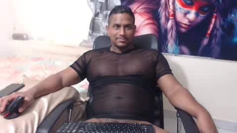 Snapshot of yordanocleys chatting on 03-10-26, 05:01 yordanocleys online show from 03-10-26, 05:01