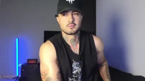 Snapshot of yorditatoo chatting on 09-08-25, 11:04 Yordi online show from 09-08-25, 11:04