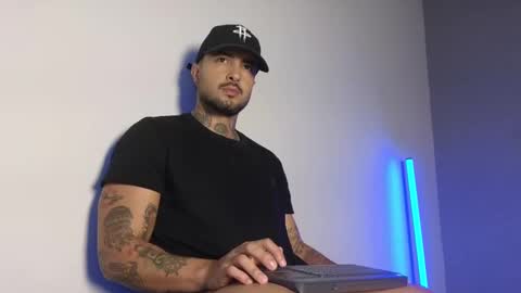 Snapshot of yorditatoo chatting on 09-10-25, 08:20 Yordi online show from 09-10-25, 08:20