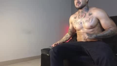 Snapshot of yorditatoo chatting on 09-12-25, 12:11 Yordi online show from 09-12-25, 12:11