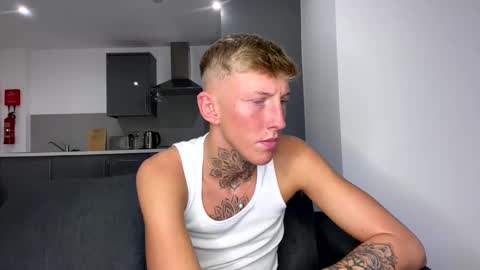 Snapshot of yorkshirelad208 chatting on 02-14-25, 05:36 Harrison online show from 02-14-25, 05:36