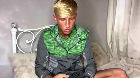 Snapshot of yorkshirelad208 chatting on 11-03-25, 03:57 Harrison online show from 11-03-25, 03:57