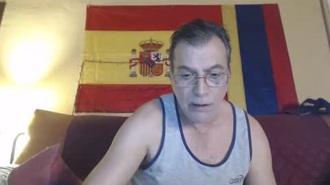Snapshot of yosep44 chatting on 12-25-24, 01:51 yosep online show from 12-25-24, 01:51