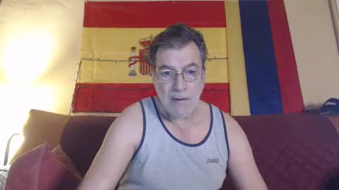 Snapshot of yosep44 chatting on 12-30-24, 11:15 yosep online show from 12-30-24, 11:15