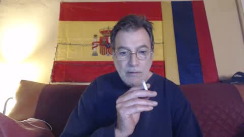 Snapshot of yosep44 chatting on 12-31-24, 11:53 yosep online show from 12-31-24, 11:53
