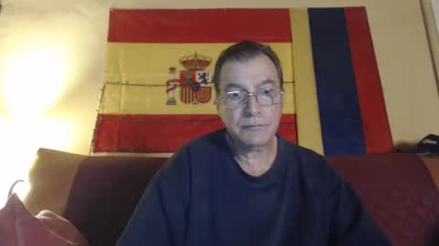 Snapshot of yosep44 chatting on 01-01-25, 05:44 yosep online show from 01-01-25, 05:44