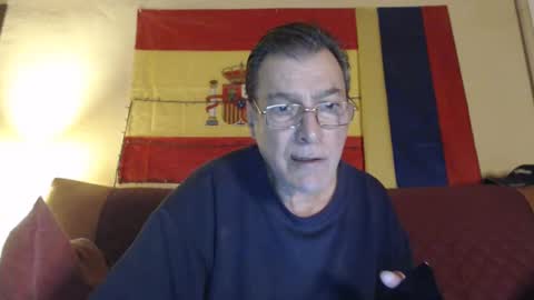 Snapshot of yosep44 chatting on 01-04-25, 08:05 yosep online show from 01-04-25, 08:05