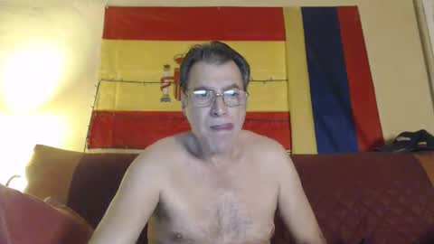 Snapshot of yosep44 chatting on 01-28-25, 04:52 yosep online show from 01-28-25, 04:52