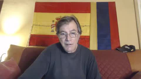 Snapshot of yosep44 chatting on 10-03-25, 02:52 yosep online show from 10-03-25, 02:52