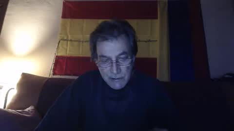 Snapshot of yosep44 chatting on 10-13-25, 06:02 yosep online show from 10-13-25, 06:02