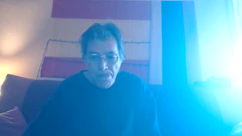 Snapshot of yosep44 chatting on 10-28-25, 11:58 yosep online show from 10-28-25, 11:58