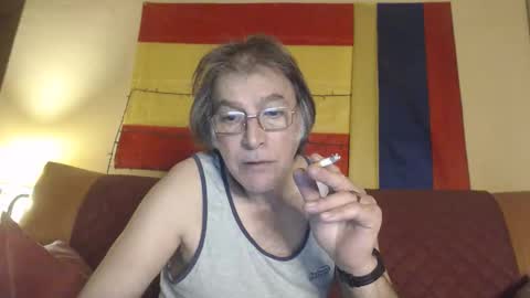 Snapshot of yosep44 chatting on 03-08-26, 07:56 yosep online show from 03-08-26, 07:56