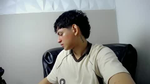 YOSEP online show from 05-02-26, 03:22