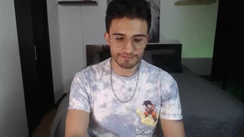 yoshy_man online show from 02-19-25, 04:23