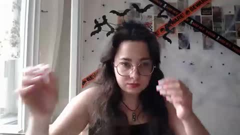 Aurora online show from 09-17-25, 10:28